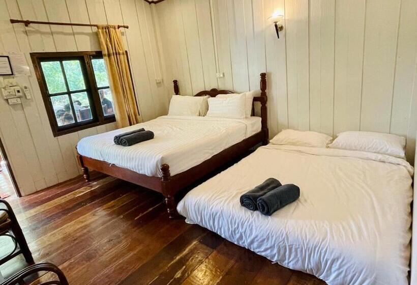 بنجلو قياسى مطل على البحر, Marina Resort Koh Phayam Ranong