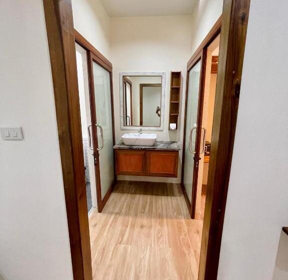 غرفة ديلوكس ثلاثية مطلة على البحر, Marina Resort Koh Phayam Ranong