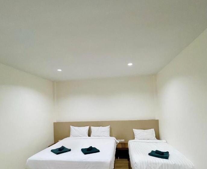 غرفة ديلوكس ثلاثية مطلة على البحر, Marina Resort Koh Phayam Ranong