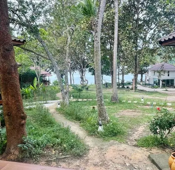 オーシャンビュージュニアスイート, Marina Resort Koh Phayam Ranong