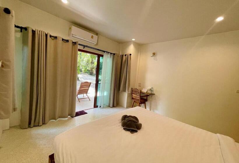 غرفة ديلوكس مطلّة علي الحديقة, Marina Resort Koh Phayam Ranong