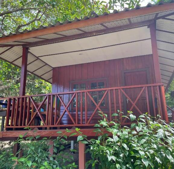 Бунгало Стандарт Вид на Море, Marina Resort Koh Phayam Ranong