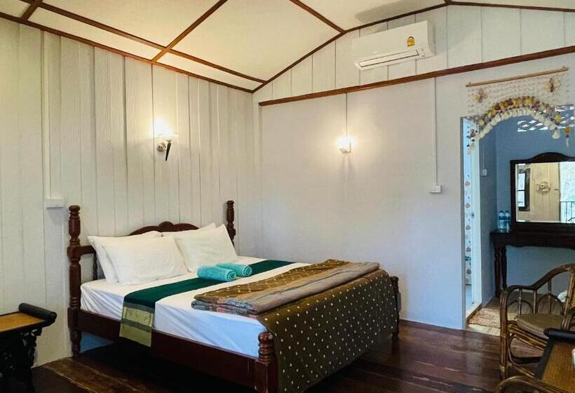 Бунгало Стандарт Вид на Море, Marina Resort Koh Phayam Ranong