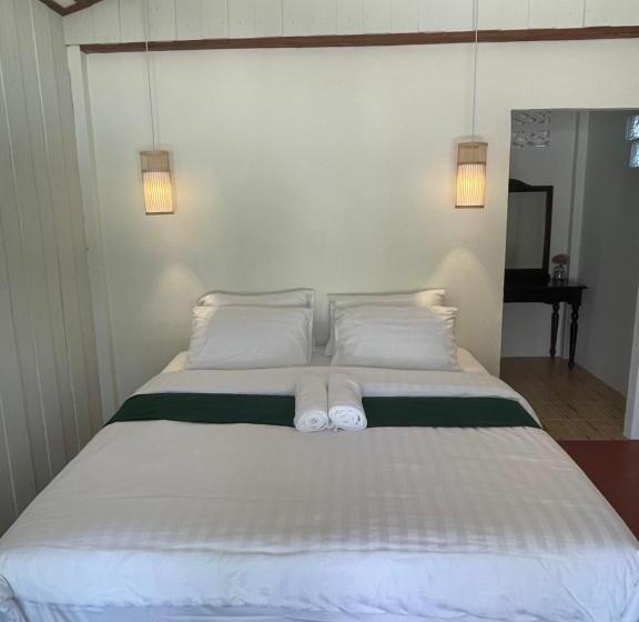 Бунгало Deluxe, Marina Resort Koh Phayam Ranong