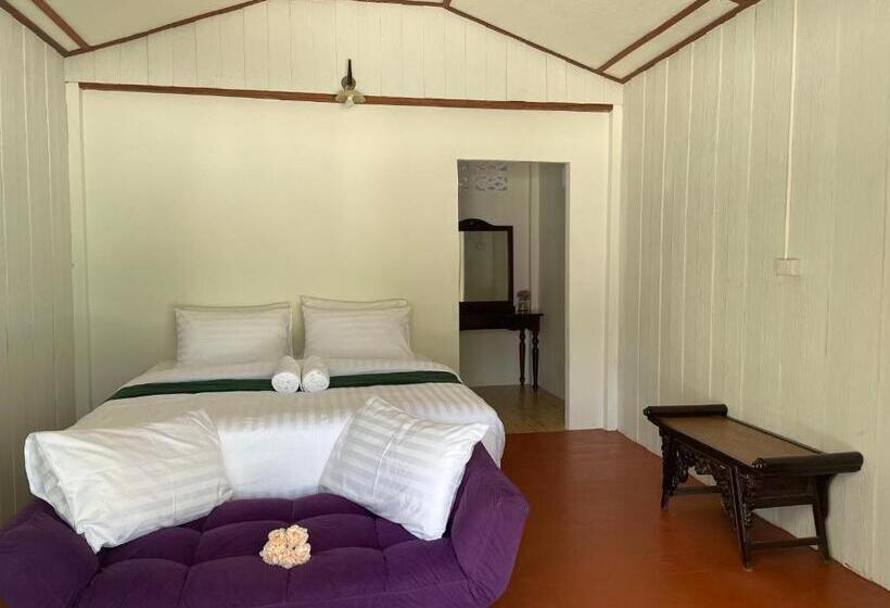 بنجلو ديلوكس, Marina Resort Koh Phayam Ranong