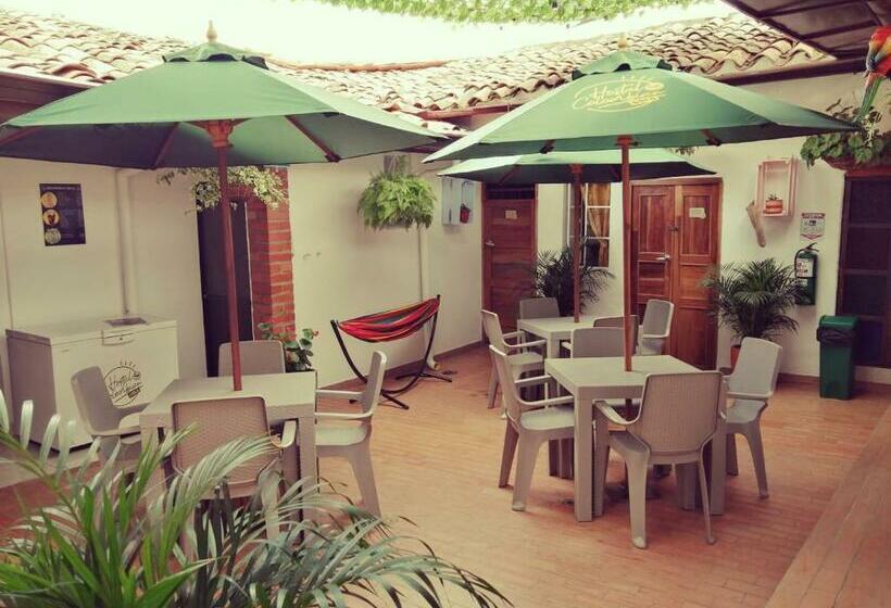 Номер Стандарт Совместная Ванная, Hostal Colombian Gold