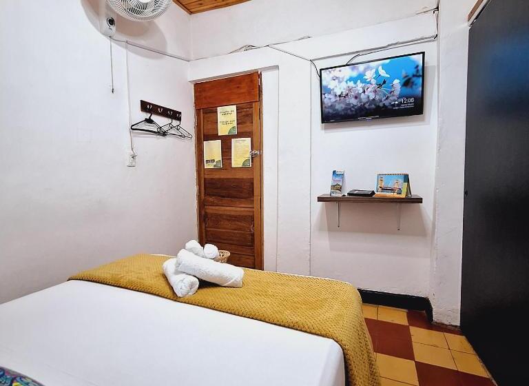 غرفة إقتصادية, Hostal Colombian Gold