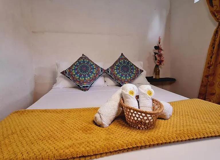 スタンダードルーム, Hostal Colombian Gold