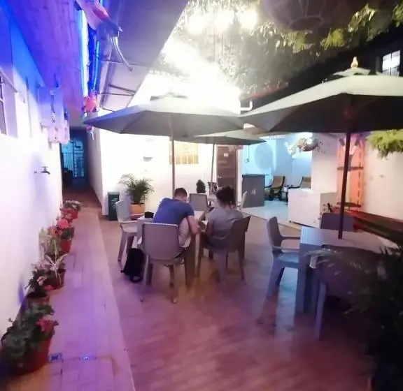 スタンダードルーム, Hostal Colombian Gold