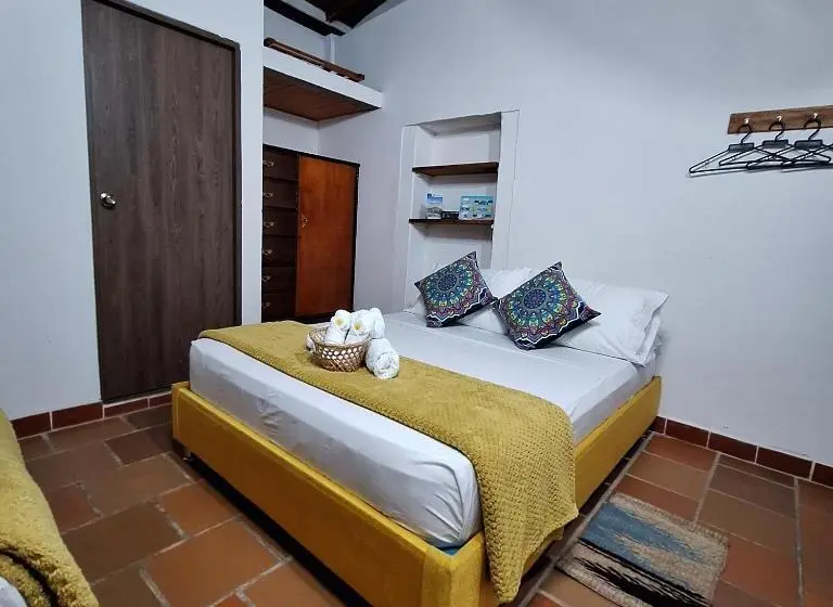 スタンダード４人部屋, Hostal Colombian Gold