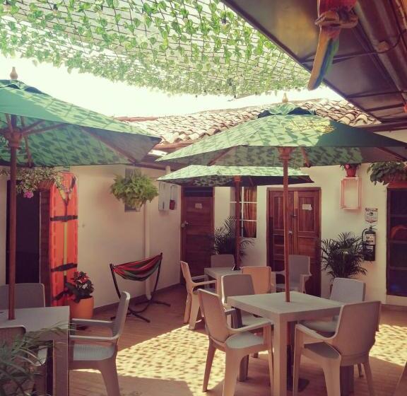 غرفة قياسية رباعية, Hostal Colombian Gold