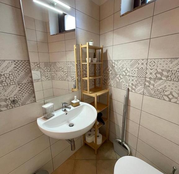 דירת פנטהאוז 1 חדרי שינה, B&b Sacca