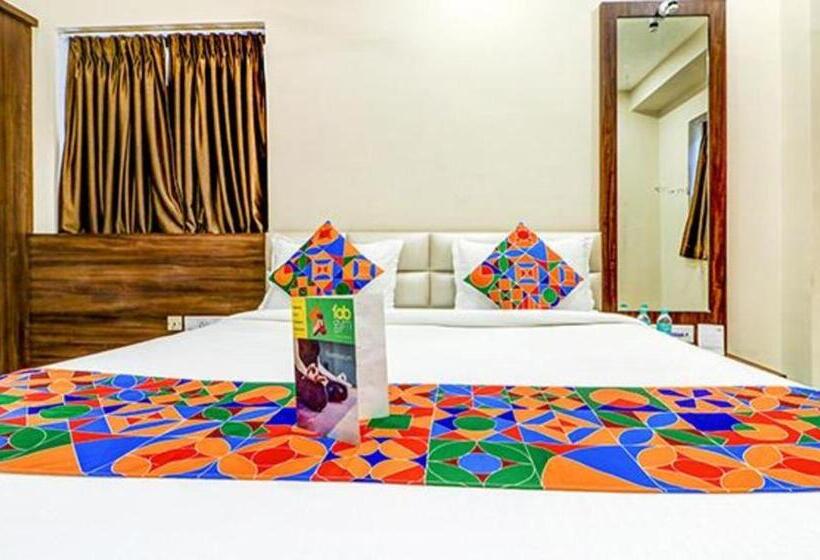 Quarto deluxe, Fabhotel Carnival