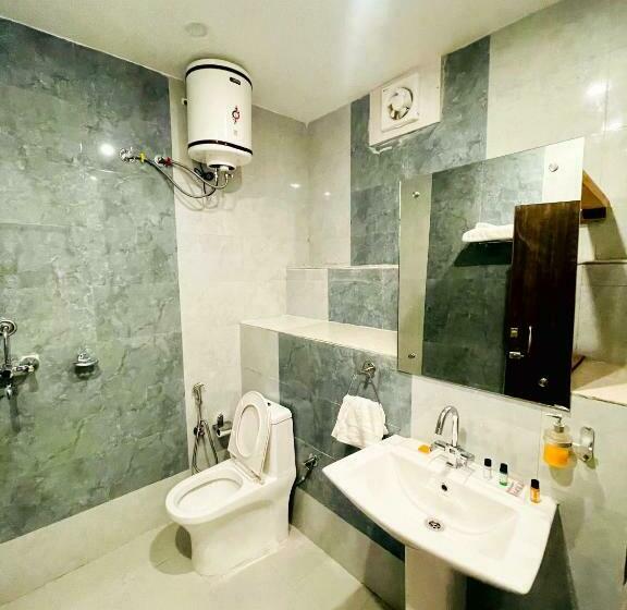 اتاق لوکس, On The Edge Top Rated & Awarded Propryty