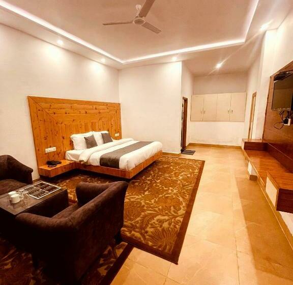 اتاق لوکس, On The Edge Top Rated & Awarded Propryty