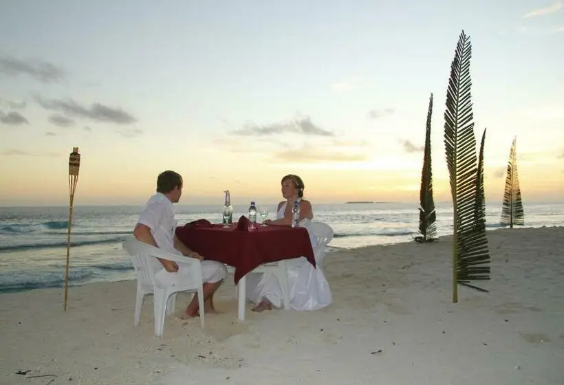 اتاق سوپریور خانوادگی, Coral Queen Villa, Ukulhas