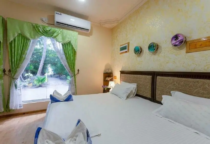 اتاق سوپریور خانوادگی, Coral Queen Villa, Ukulhas