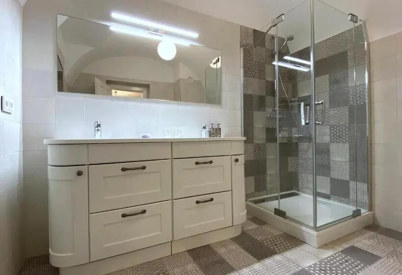 Deluxe Kolmen Hengen Huone, Penzion U Anděla