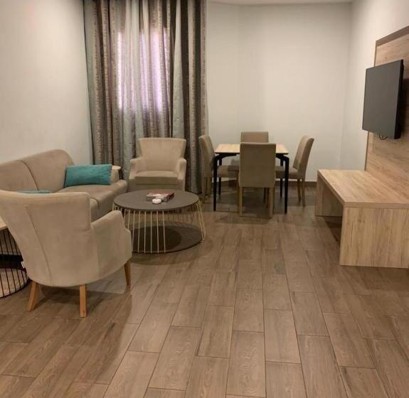 이그제큐티브 스위트, Fiori Hotels