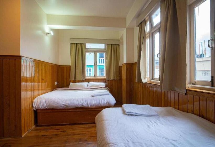 غرفة ديلوكس ثلاثية, Khenkhim Regency, Lachen All Meals Included