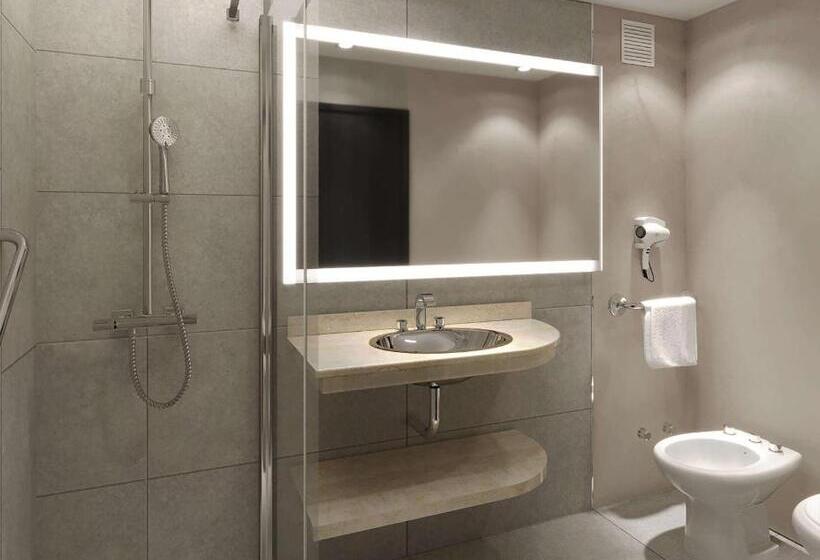 패밀리 룸, Nh Santiago Del Estero