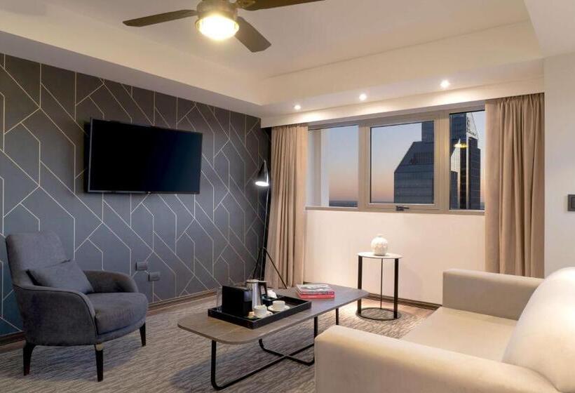 전망 스위트, Nh Santiago Del Estero