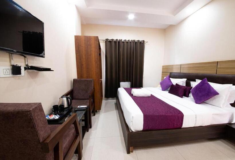 غرفة ديلوكس, Perfect Stayz Dwarkesh Hotel Near Haridwar Railway Station