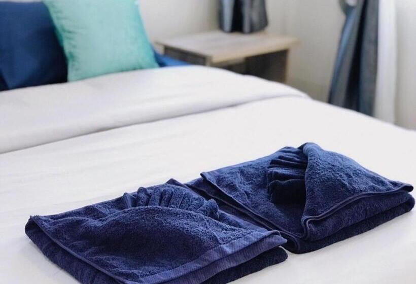 Standardrum med Balkong, บ้านพักดีมีทรัพย์ Baan Pakdee Meesub