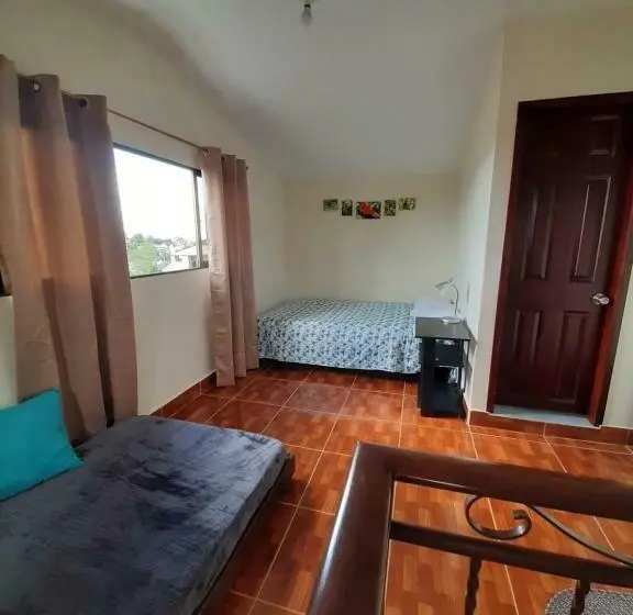 Chambre Standard, Km0 Hostel