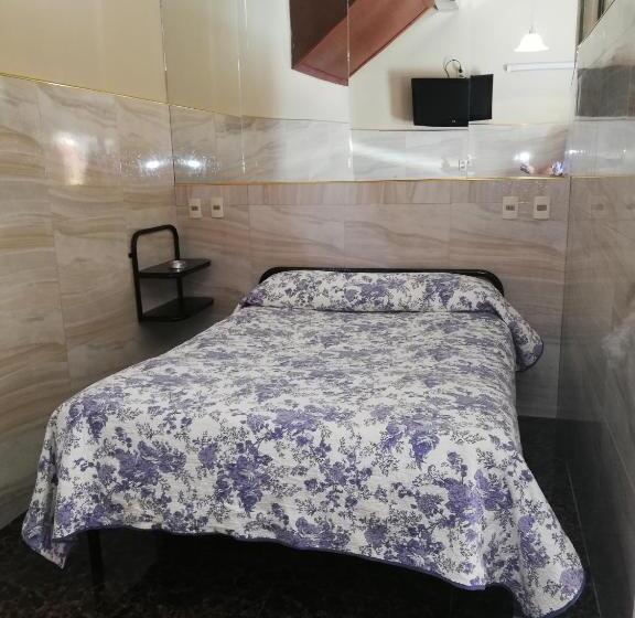 استودیوی استاندارد, Hostal Río Ibare