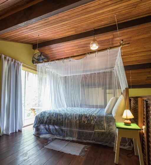 בקתה סופריור, Pousada Canoa Nativa