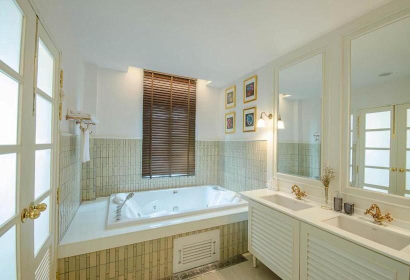 جناح جونيور, Buri Sriping Riverside Resort & Spa   Sha Extra Plus