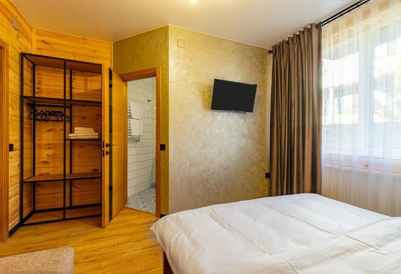 سوییت جونیور, Comfort House