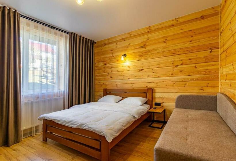 سوییت جونیور, Comfort House