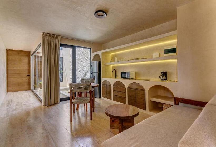 سوئیت جونیور با استخر, Eterna Tulum