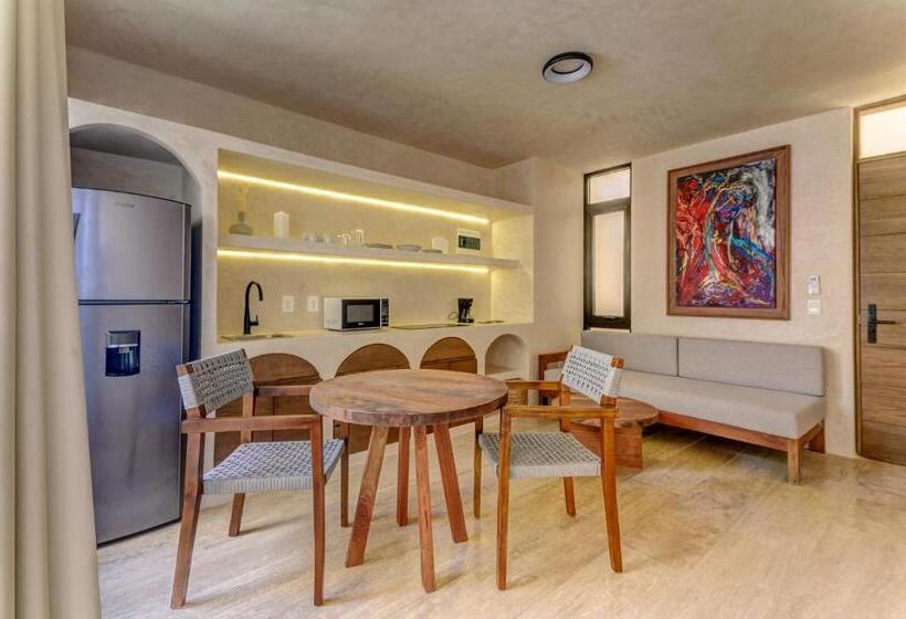 سوئیت جونیور با استخر, Eterna Tulum