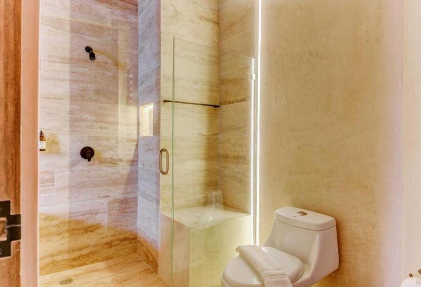 سوئیت جونیور با استخر, Eterna Tulum