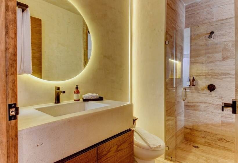 اتاق لوکس, Eterna Tulum