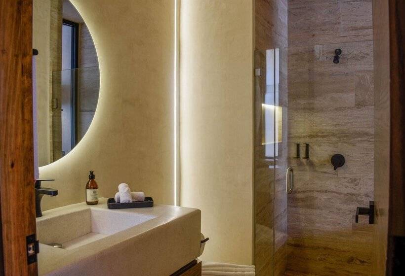 اتاق لوکس, Eterna Tulum