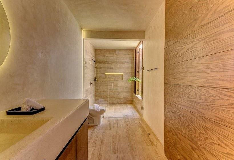 سوییت جونیور, Eterna Tulum