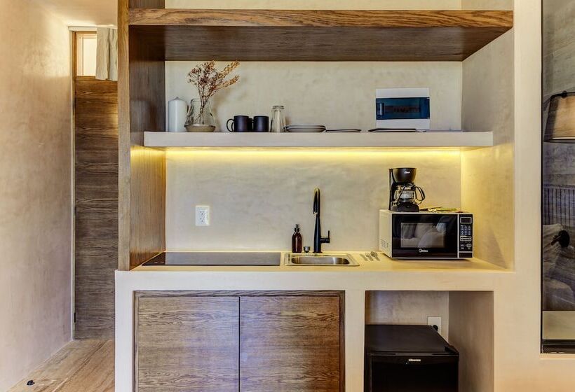 اتاق لوکس, Eterna Tulum