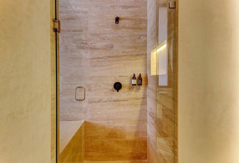 اتاق لوکس, Eterna Tulum