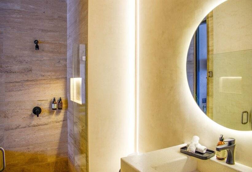 اتاق لوکس, Eterna Tulum