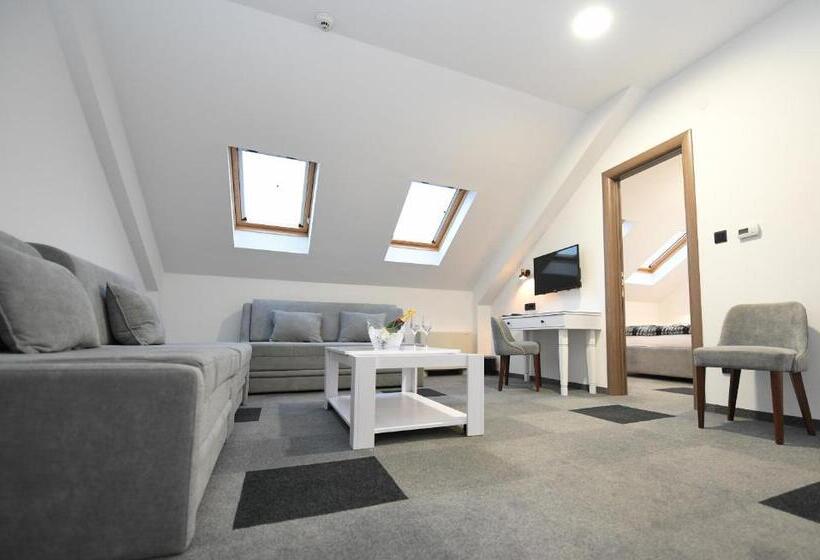 آپارتمان لوکس 1 خوابه, Kole