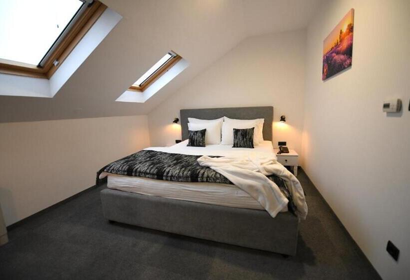 آپارتمان لوکس 1 خوابه, Kole