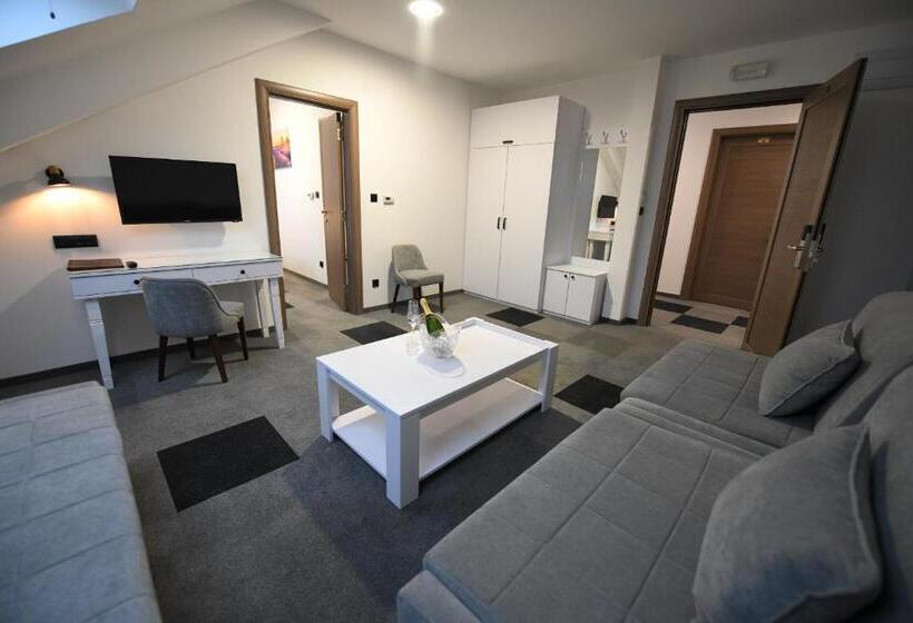 آپارتمان لوکس 1 خوابه, Kole