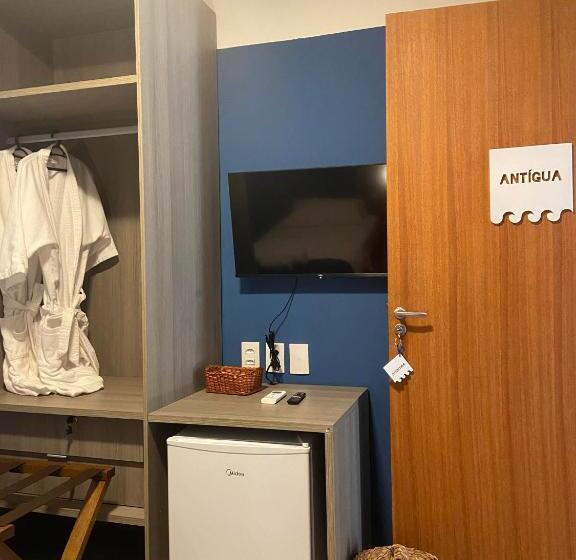 اتاق استاندارد با سرویس بهداشتی مشترک, Caminho Da Praia Bg