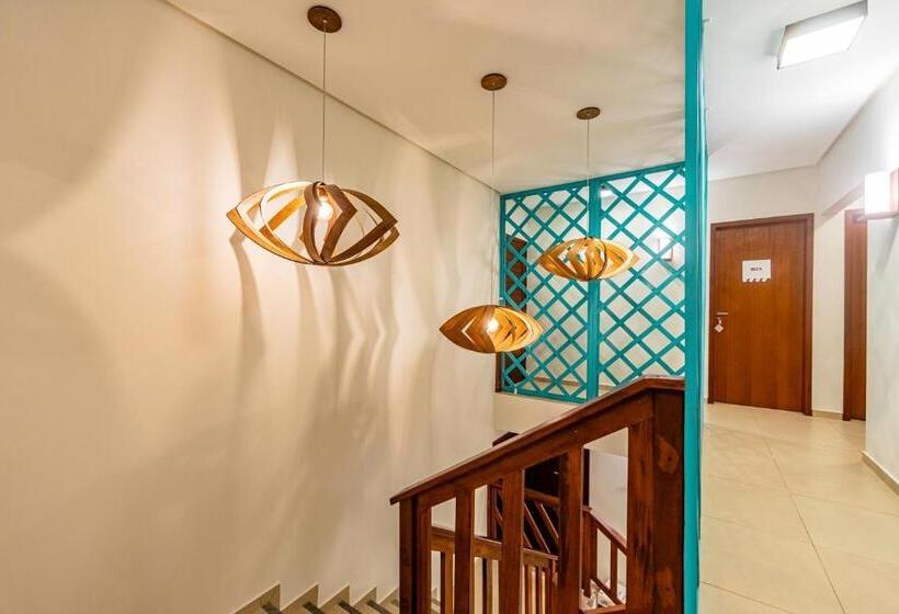 خانه 1 خوابه, Caminho Da Praia Bg