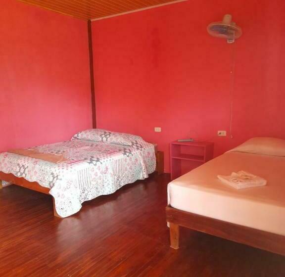 Номер Стандарт Трехместный, Hostal & Cabins Lidia S House, Forest And Ocean View