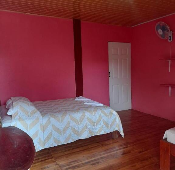 غرفة قياسية ثلاثية, Hostal & Cabins Lidia S House, Forest And Ocean View